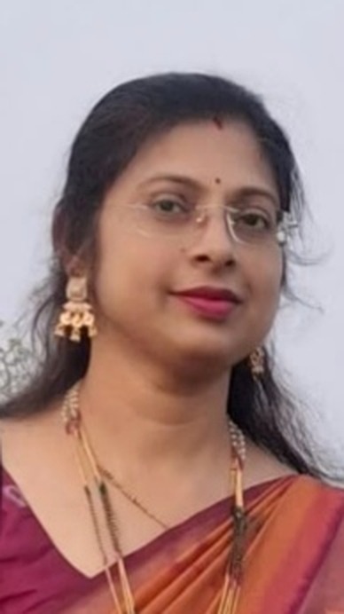 Mrs. Dipti Thakre, Technical Head of SHRI GANGA FARMS